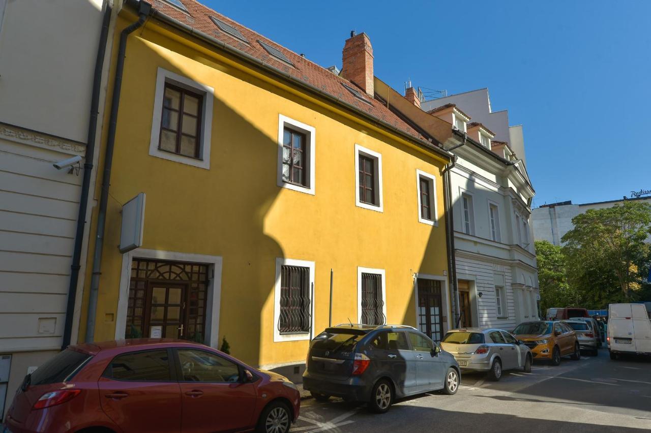 Bluebell Hotel Bratislava Exterior photo